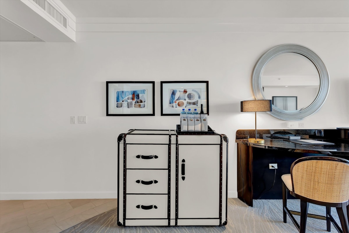 Ocean View Suite