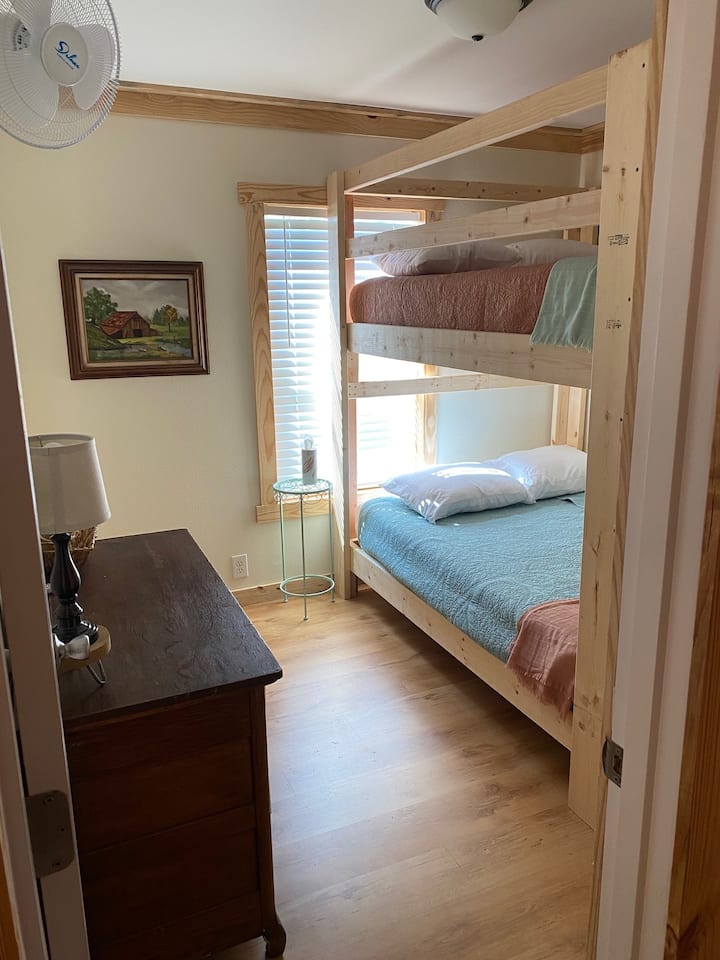 卧室3 -双层床可睡4人