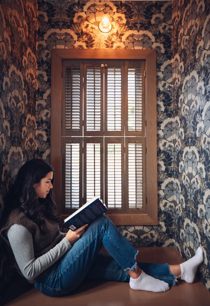 الكثير من الأماكن لإخفائها في مغادرة المدينة