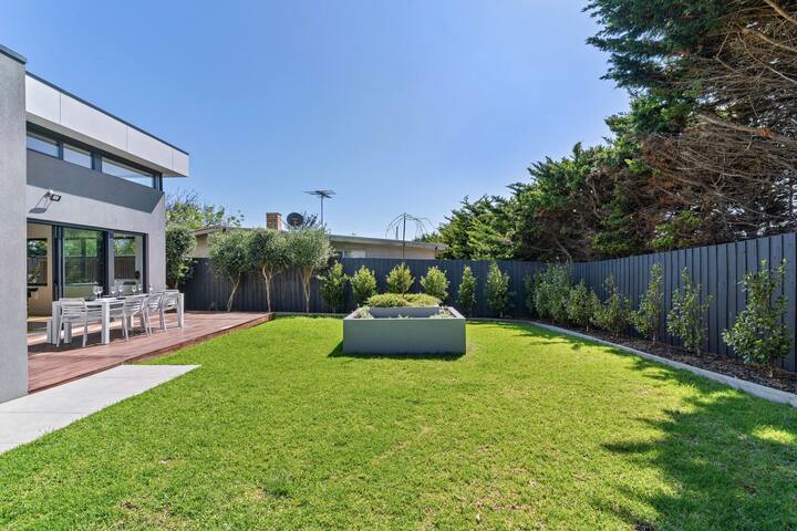 Pearse Retreat – Extraordinary Luxury Living gallery image 4