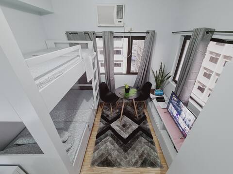 Convenient Corner Studio in CBD Filinvest, Alabang