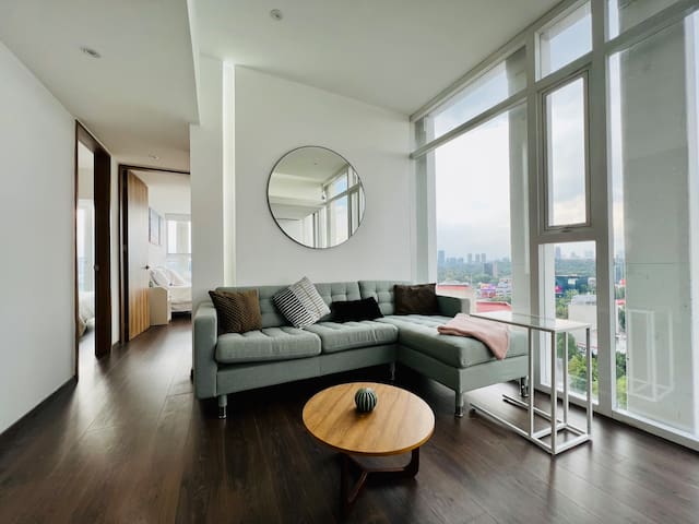 CondoCondesa terrace gym hotcold tubs rooftop