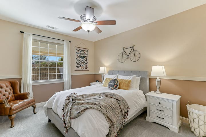 "Dhoma me energji të mira" me krevatin dopio ".