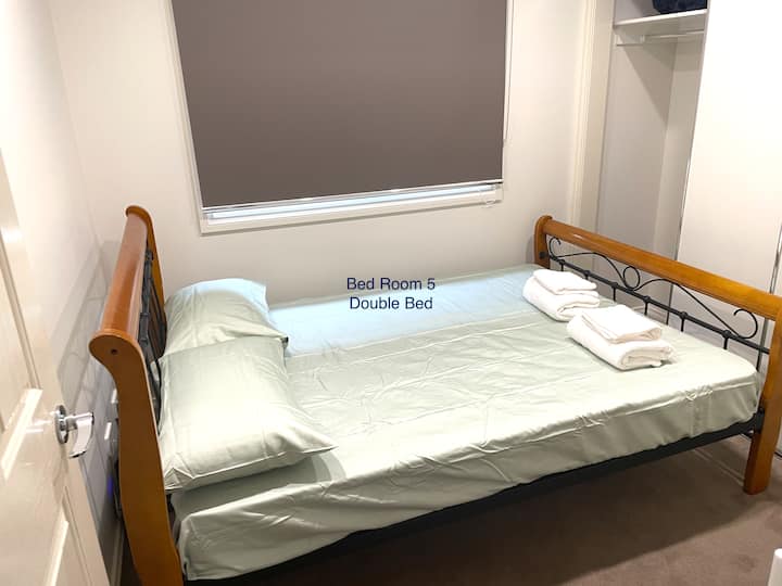 غرفة النوم 2