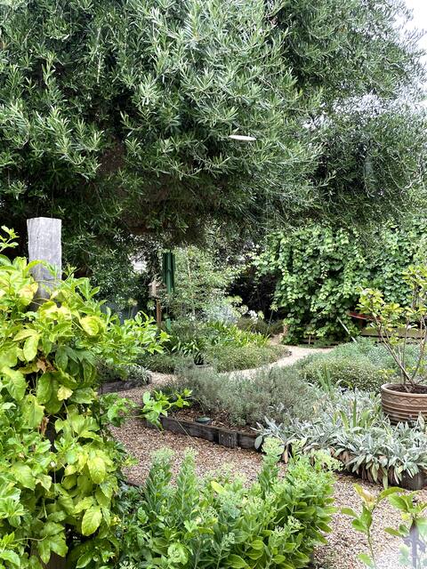 Riverside garden cottage