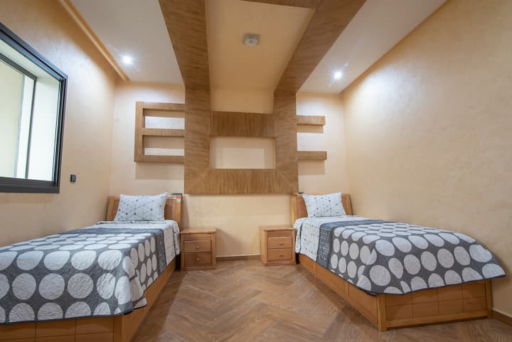 غرفة النوم 2