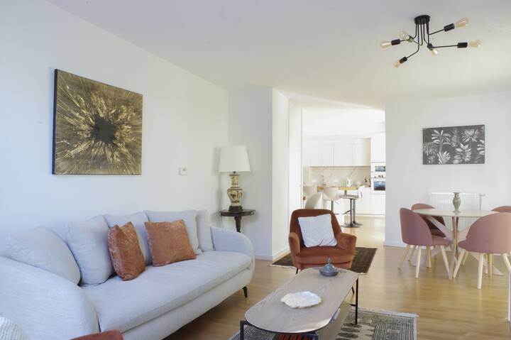 Magnifique 2ch, 95m2 Avec Parking Et Balcon - Bordeaux