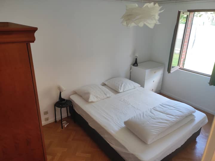 غرفة النوم 2