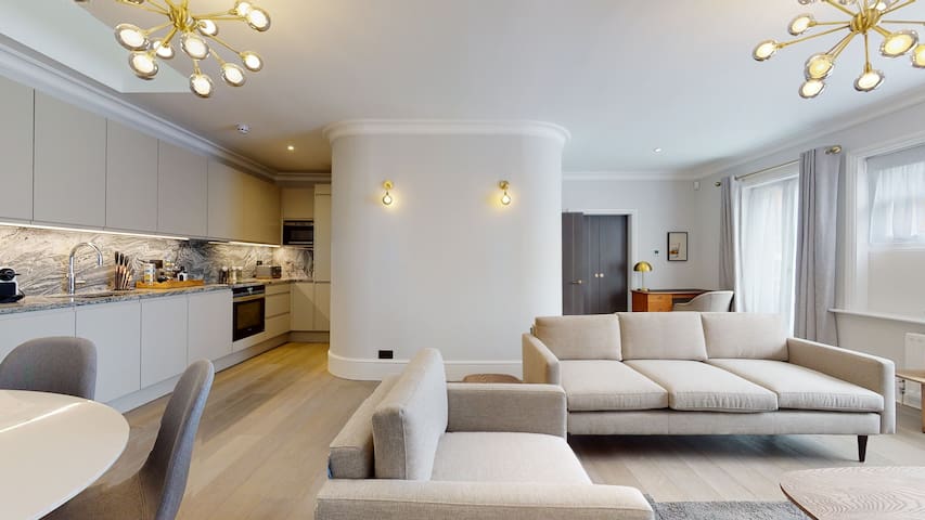Marylebone Stunning 3-Bedroom Mews House