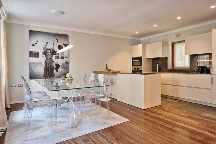 Stylish house with wonderful roof terrace gallery image 4