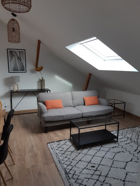 Annonce Airbnb populaire: Beautiful bright apartment 300 m from the beach à Saint Nazaire