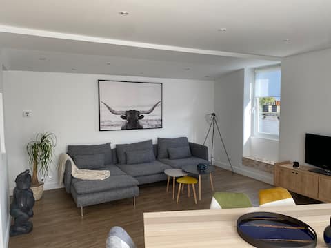 Popular Airbnb listing: Super bright apartment located in the city center. in Dunkerque