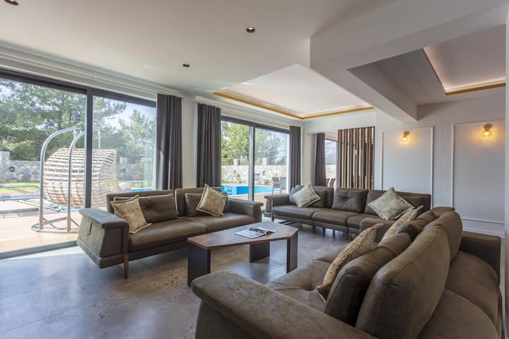 5+1 ÖZel Havuzlu Ve Lüks 10 Kişilik Tatil Villası - Ölüdeniz