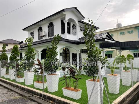 Villa President Homestay -4 bedroom vacations home