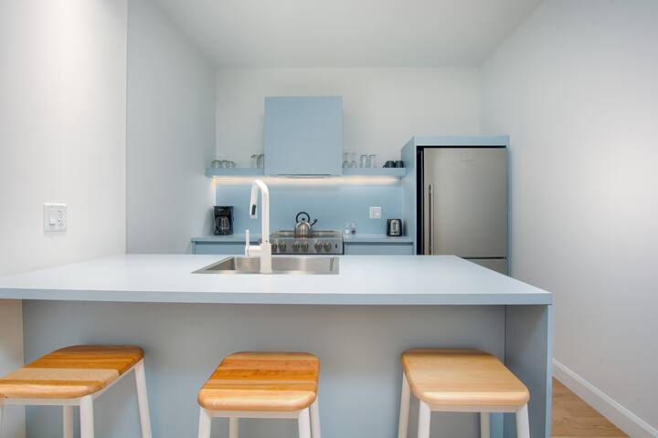 SF202 – Lofts St-François – Par Les Lofts Vieux-QC gallery image 4