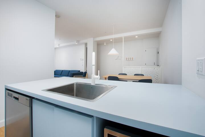 SF202 – Lofts St-François – Par Les Lofts Vieux-QC gallery image 3