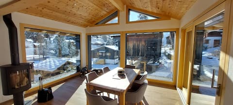 Popular Airbnb listing: Chalet with glacier view in Grächen