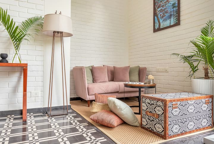 Living room image 12