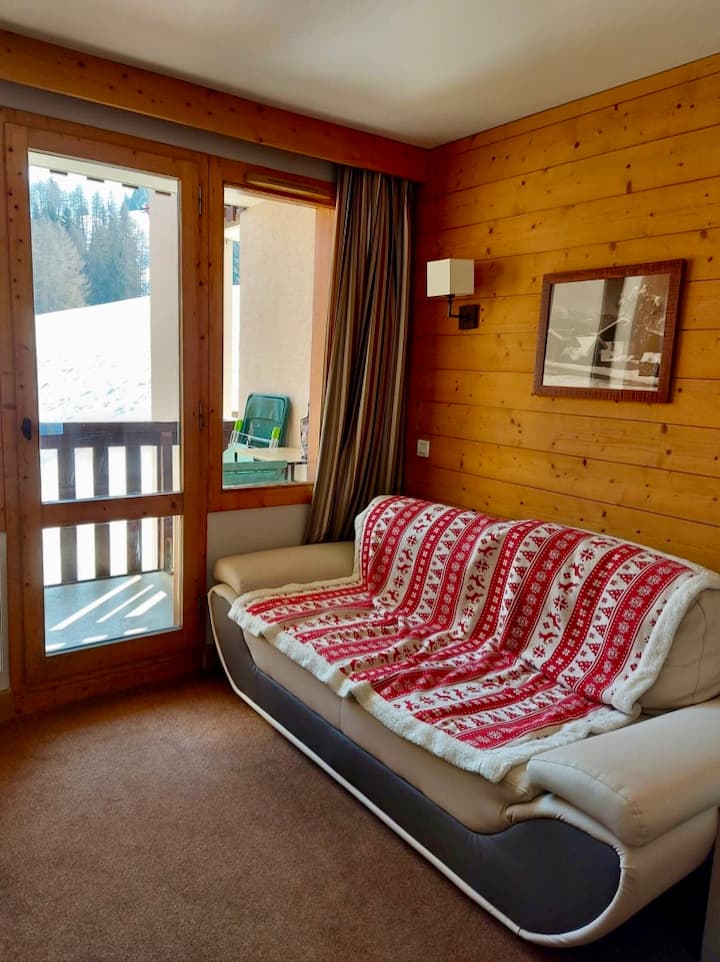 მისაღები ოთახი