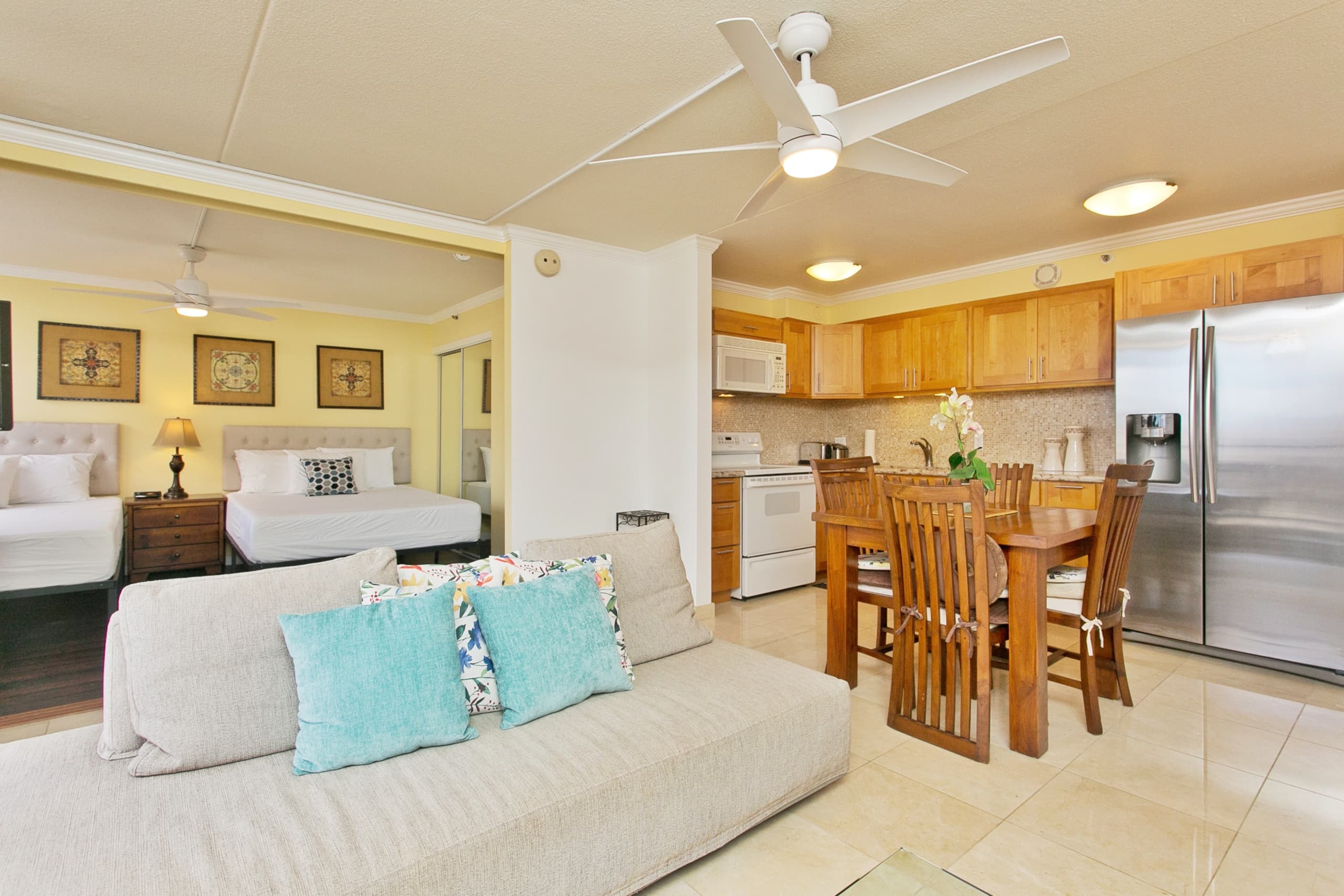 Condo in Honolulu · ★4.78 · 1 bedroom · 3 beds · 1 private bath - Image 5