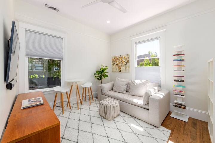 Bright downtown home w/ hot tub & charm gallery image 3