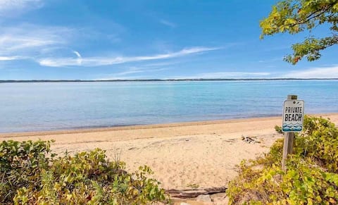 Shady Pines on Grand Traverse Bay in Elk Rapids!