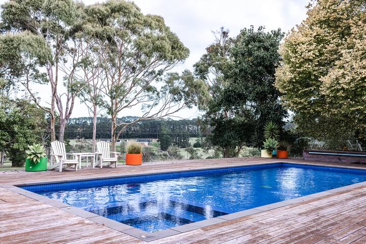 Nest on the Hill – A Luxurious Escape gallery image 3