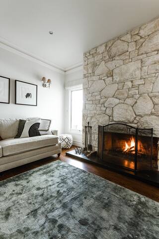 Nest on the Hill – A Luxurious Escape gallery image 5