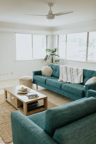 3 By The Sea – Blueys Beach – 50m from Beach gallery image 2