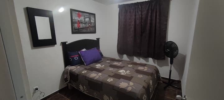 غرفة 2 في الطابق العلوي