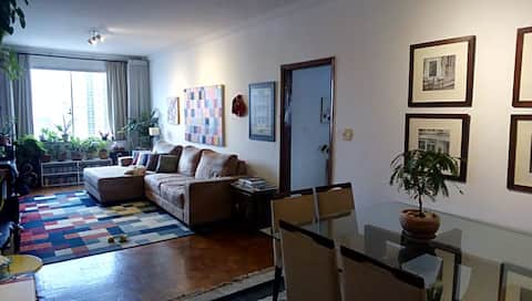 Ample full apt in Americana-SP with garage.