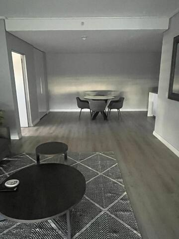 Experience the Cape Town CBD in style! gallery image 4