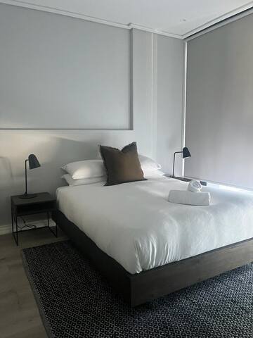 Experience the Cape Town CBD in style! gallery image 3