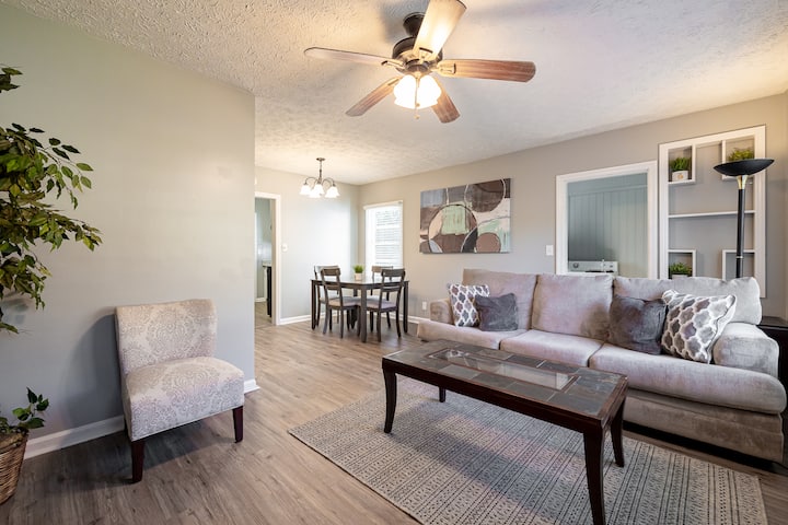 Nice And Cozy 2 Bedroom  Home - Columbus, GA