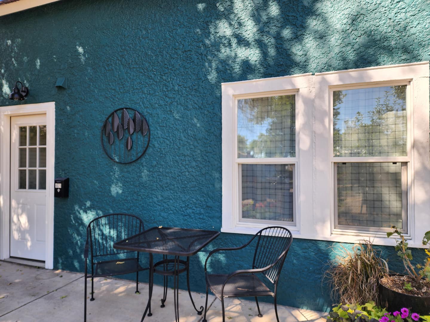 Laramie, WY Holiday Rentals & Airbnb | cozycozy