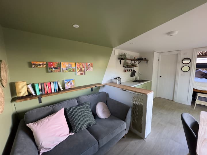 The Snug: Dorset Hideaway - Blandford Forum