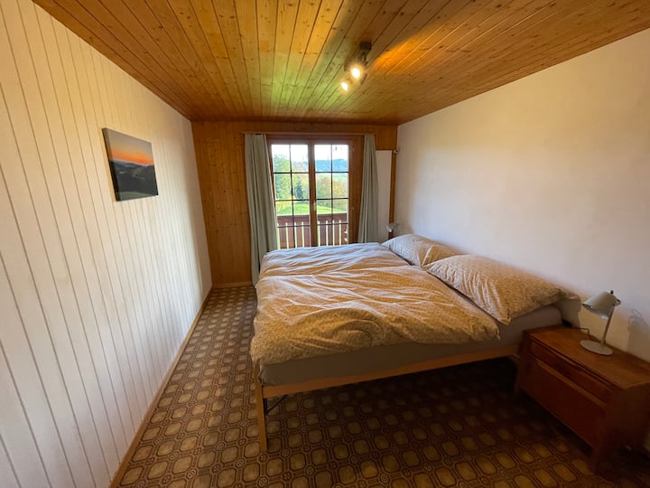 The second bedroom can be provided as a double bed (200*180cm) or as two single beds (200*90cm). 
