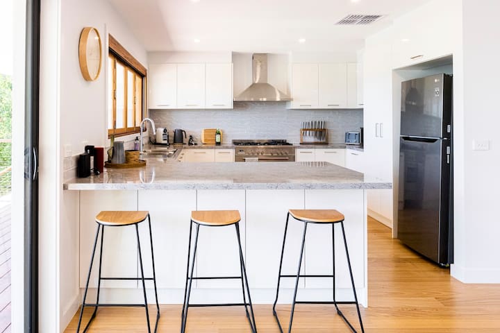 Butterfly Dromana The Light House: 4-bedroom home