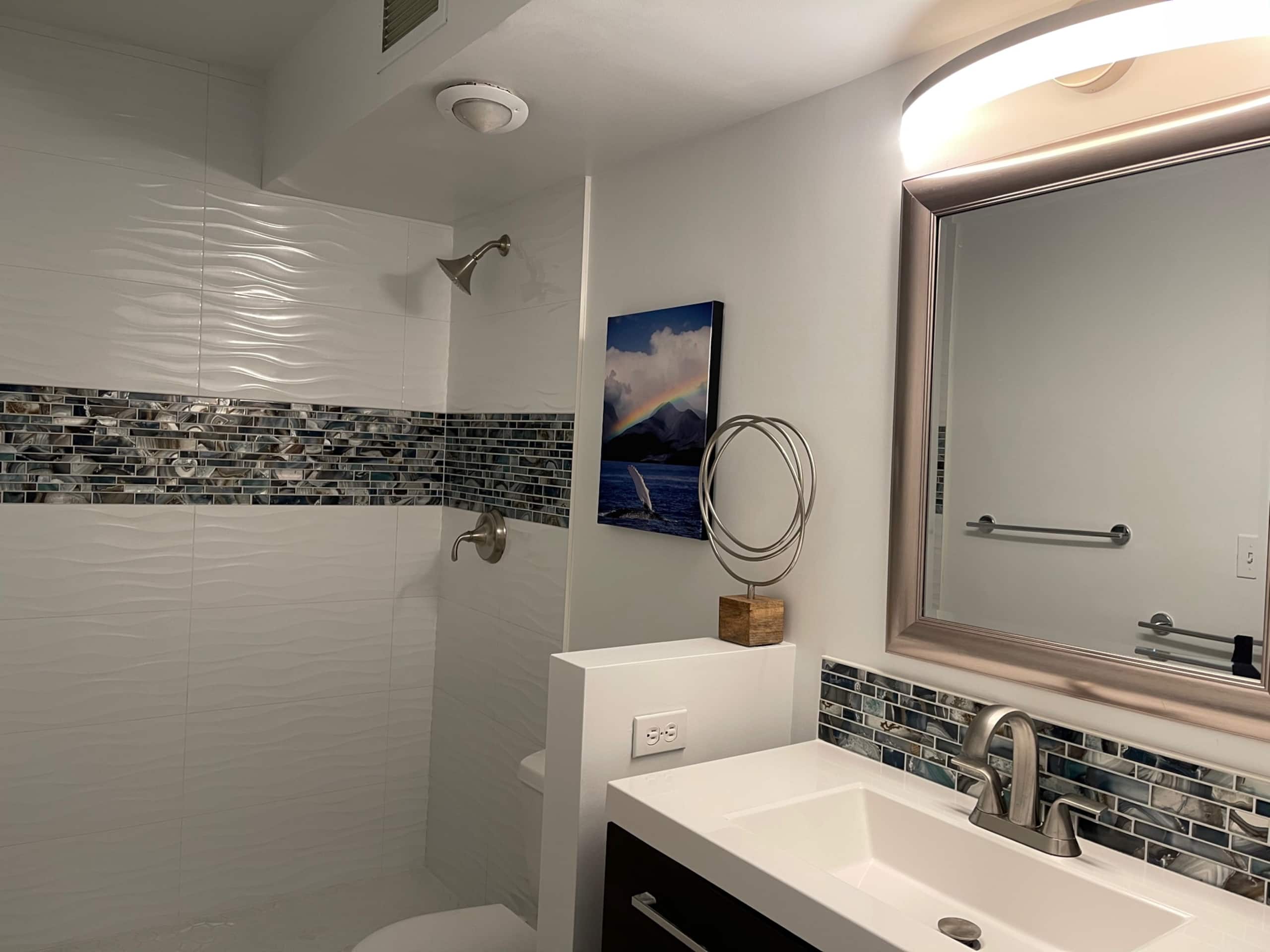 Condo in Lahaina · ★4.94 · 1 bedroom · 2 beds · 1 bath - Image 3