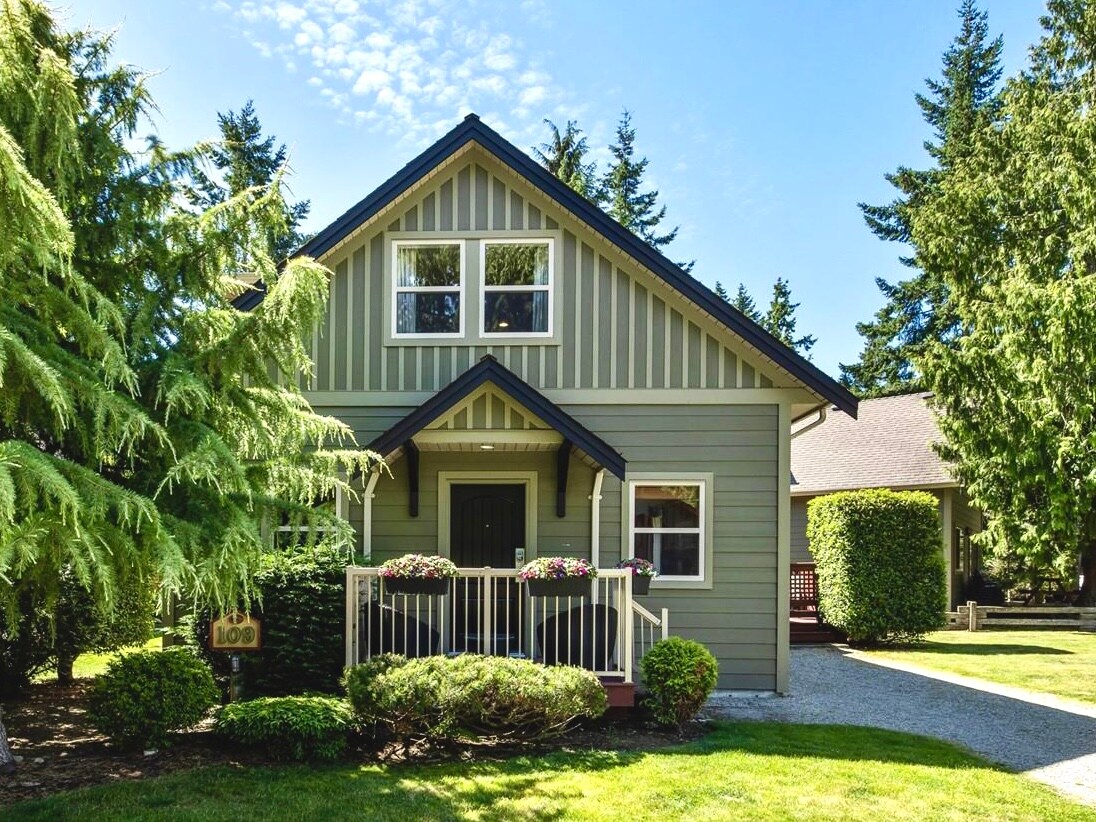 Fairwinds Cottage Vancouver Island Getaway Cottages for Rent in