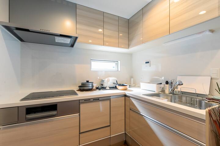 Hatagaya Oasis | 3BR House, 10 min Walk to Station gallery image 3