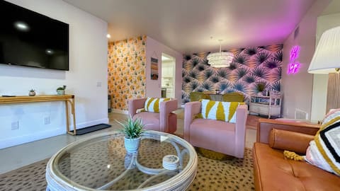 Popular Airbnb listing: Boho Chic 2 Bed 2 Bath condo Best location in town in Palm Springs