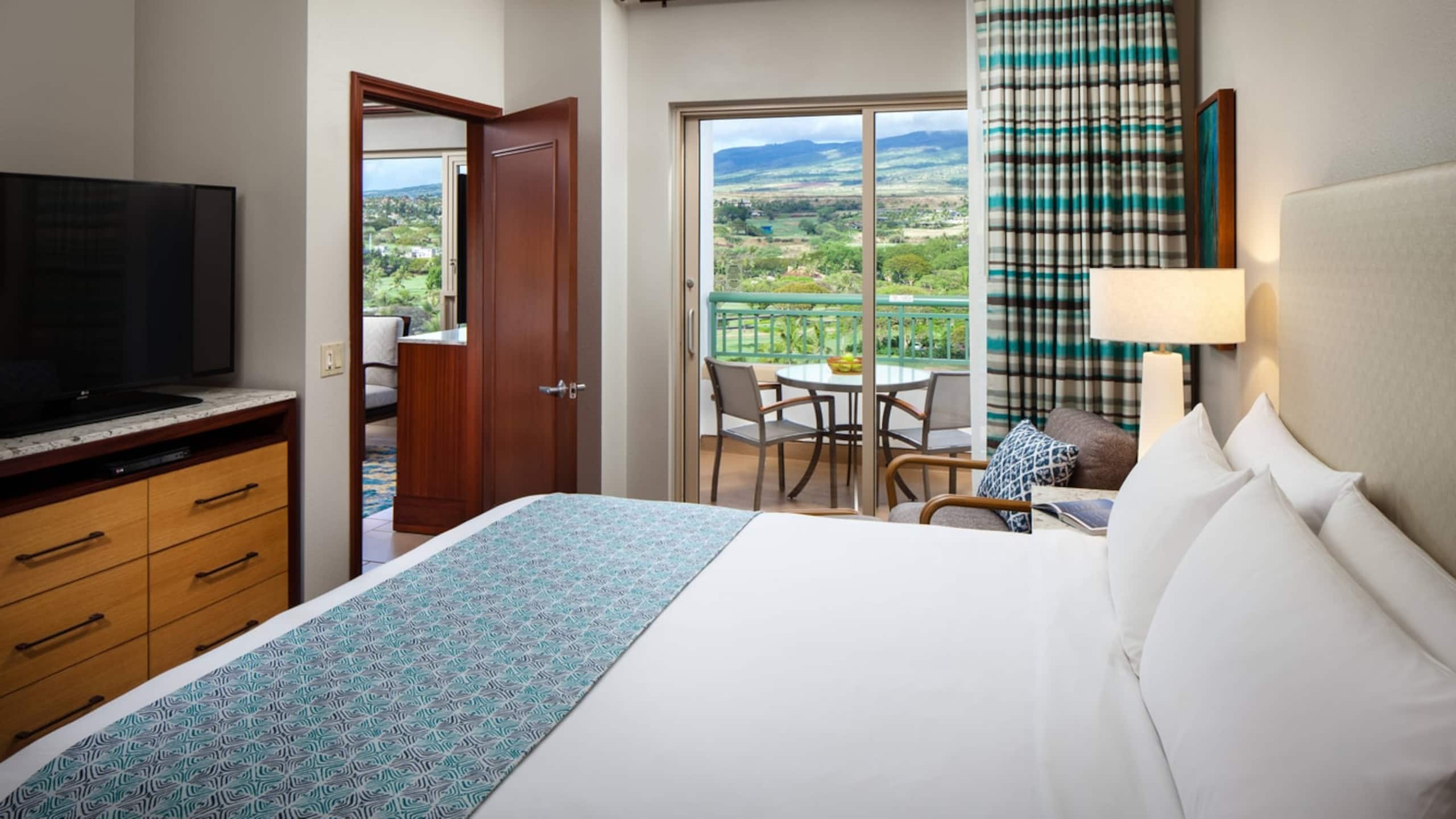 Condo in Lahaina · ★5.0 · 2 bedrooms · 4 beds · 2 private baths - Image 8