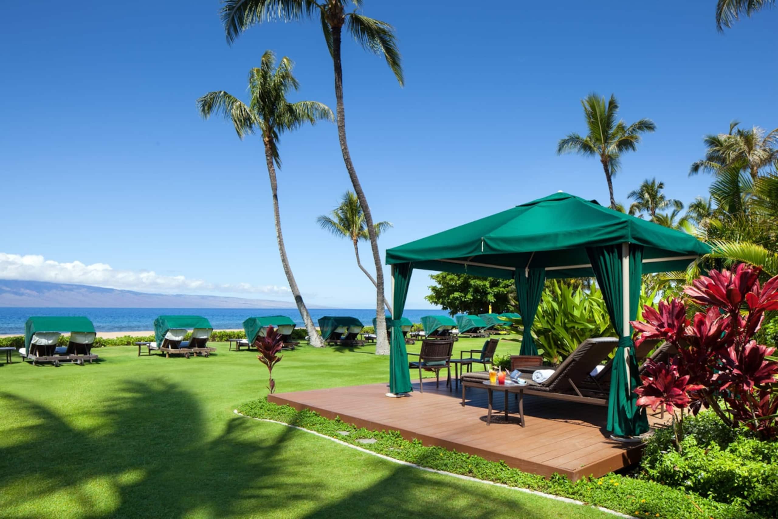 Condo in Lahaina · ★5.0 · 2 bedrooms · 4 beds · 2 private baths - Image 18