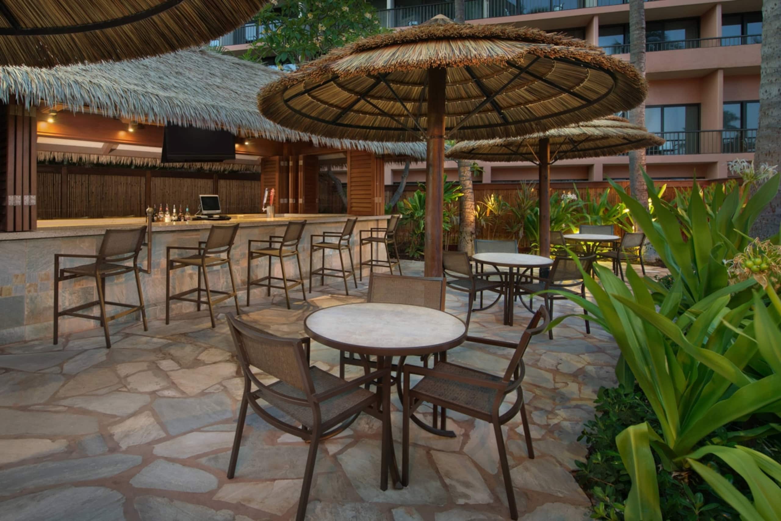 Condo in Lahaina · ★5.0 · 2 bedrooms · 4 beds · 2 private baths - Image 41
