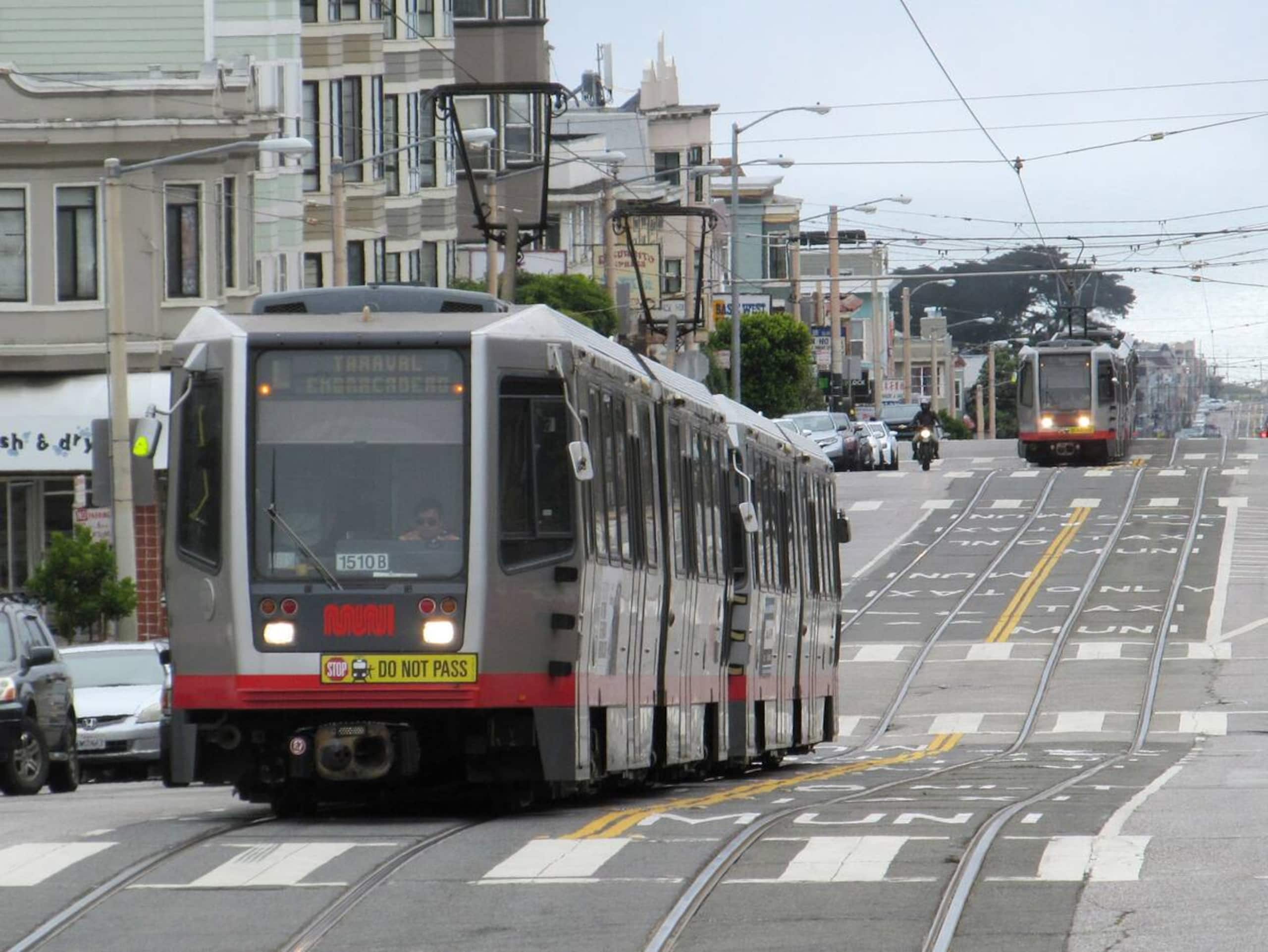 Home in San Francisco · ★4.89 · 2 bedrooms · 3 beds · 1.5 baths - Image 18