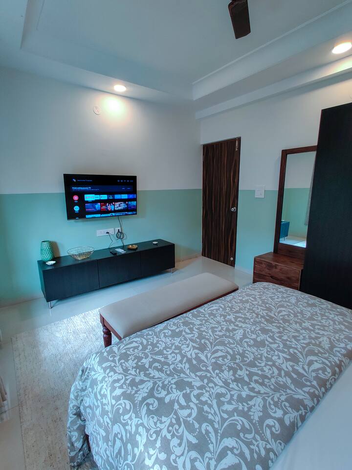 Bedroom 2 image 3