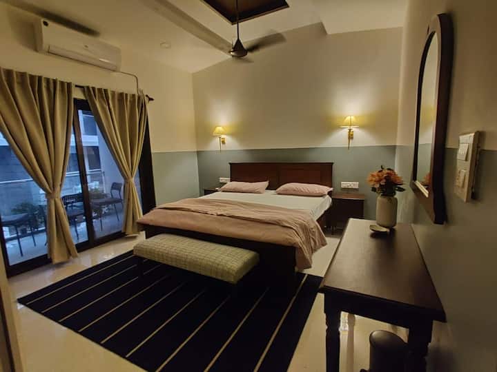 Bedroom 3 image 2