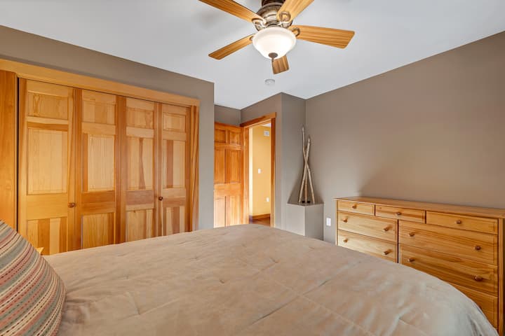 Chambre au rez-de-chaussée - Queen Size