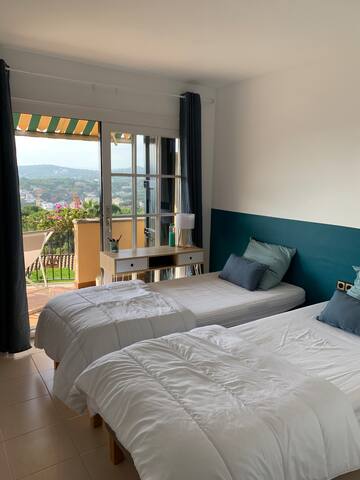 Villa chaleureuse avec belle vue gallery image 3